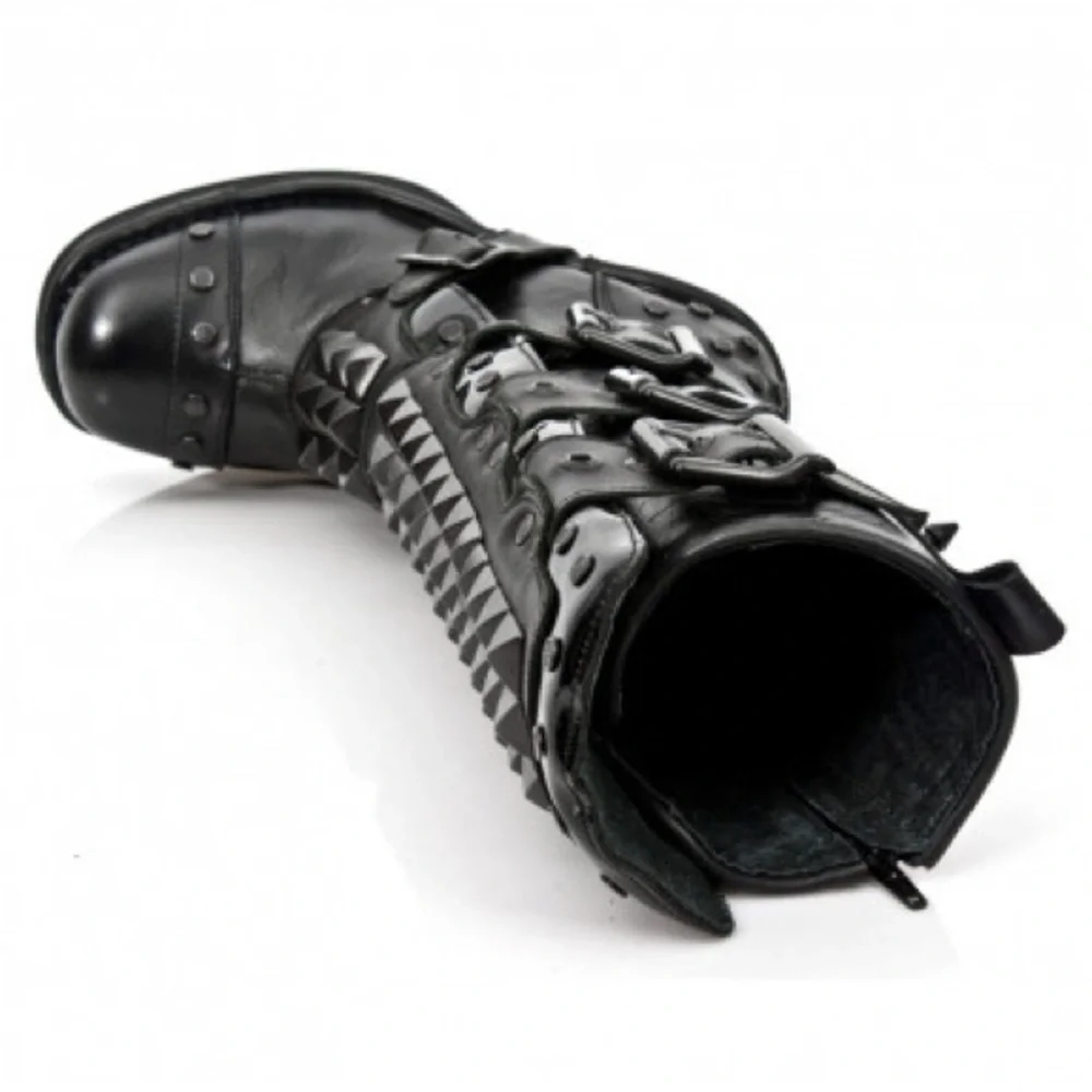 New rock black Italian leather Metallic studded boot - size 39 (US 8) worn once - Picture 7 of 16